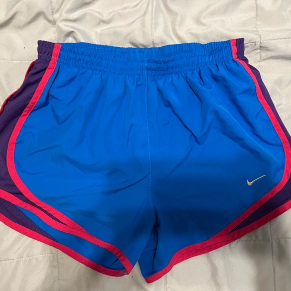 8 pairs of athletic shorts! Selling as a bundle all in good condition - Picture 5 of 16